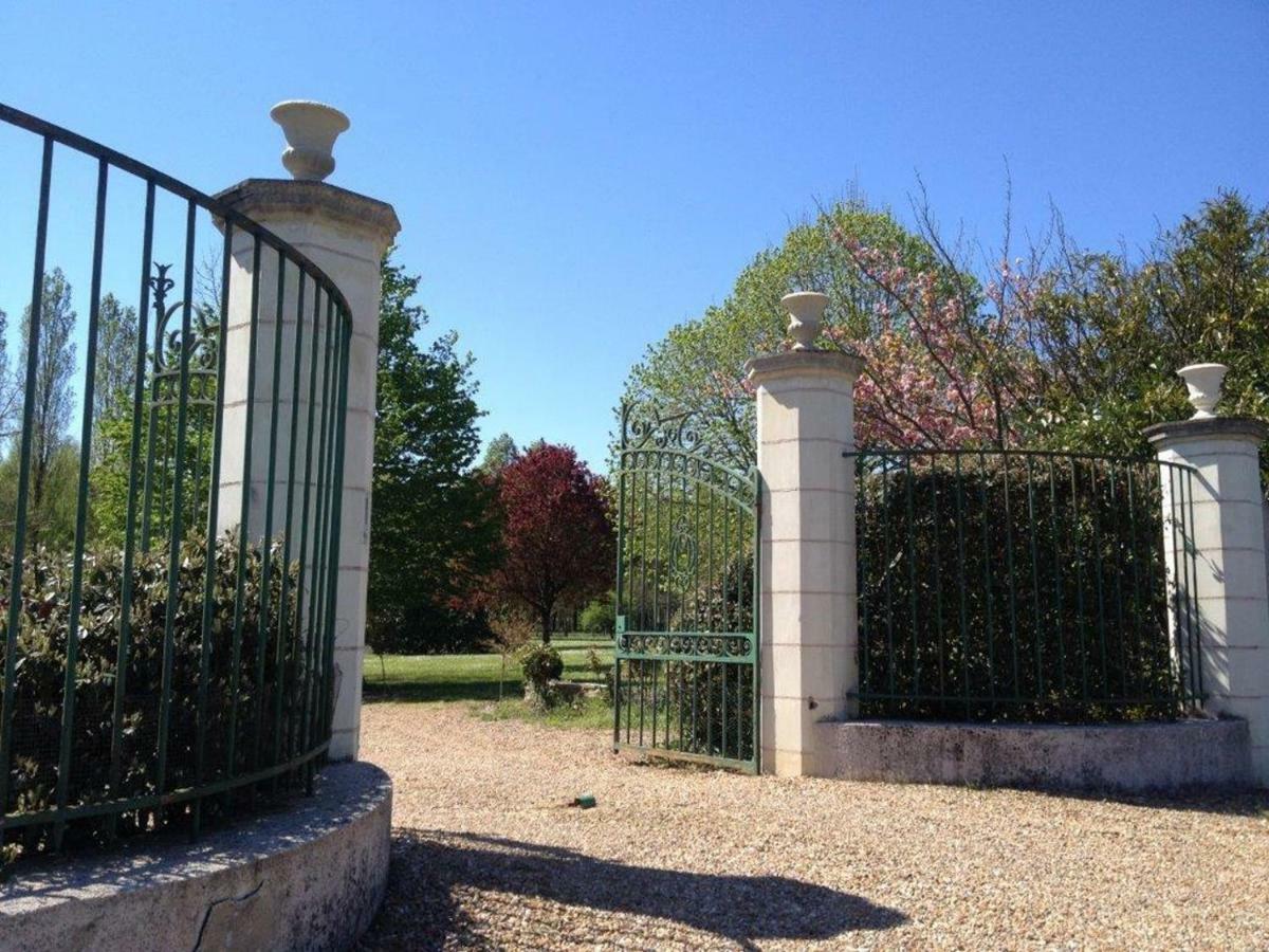 Bed and Breakfast La Marelle Avrillé-les-Ponceaux Exterior foto